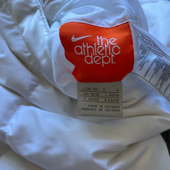 Nike Reversable Puffer Vest - Picture 3 of 7